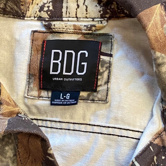 Camo Urban Outfitters Jacket - Picture 2 of 2
